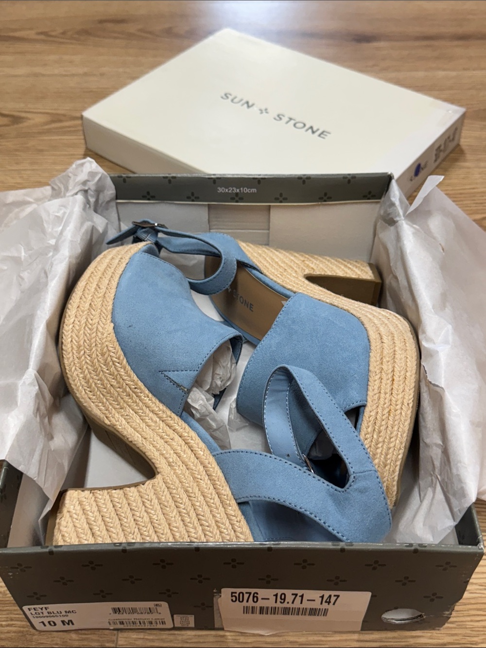 Sun + Stone Blue Platform Slip Resistant Fey Round Toe - Picture 4 of 5